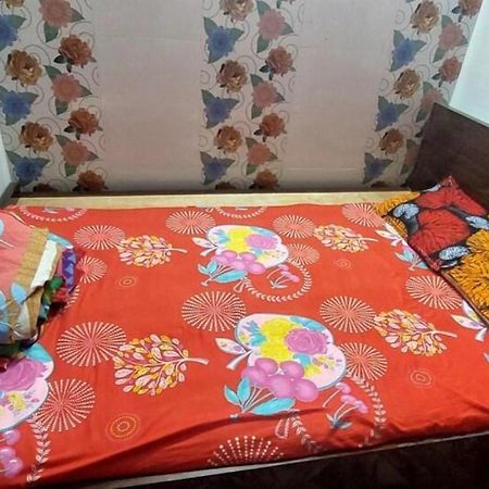 Pratima Guest House , Kolkata Bagian luar foto